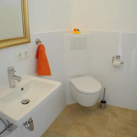 Uferschwalbe - Feriehus *